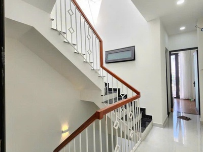 Nhà mặt tiền trung mỹ tây quận 12-dt 8tr/tháng-44m2-3 tầng-4,1 tỷ 3