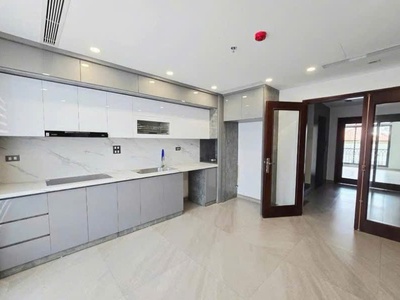 Siêu phẩm gara ô tô, thang máy- ngoại giao đoàn/ xuân đỉnh- dt 60m2x 5 tầng- mặt ngõ ô tô tải- kinh 2