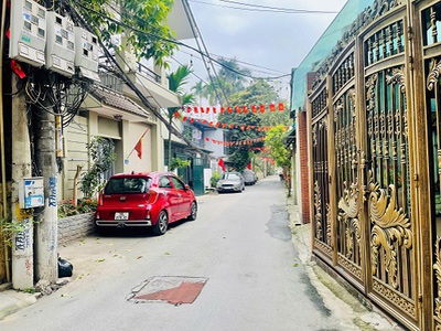 Bán nhà tây hồ phân lô, 3ô tô vào nhà, đường 2 ôtô tải tránh nhau, ô tô 16 chỗ ngủ trong nhà. 3