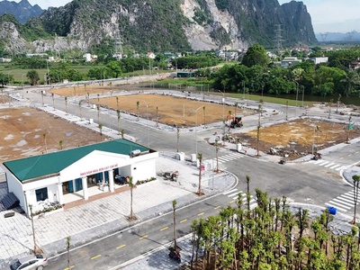 Bán đất trung tâm tt chine   lạc thủy, hòa bình 1