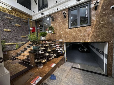 Chdv dt 250tr/tháng - tt gò vấp - 7 tầng thang máy - hai mặt hẻm xe tải - 119m2  7x17   - sổ đẹp - 1