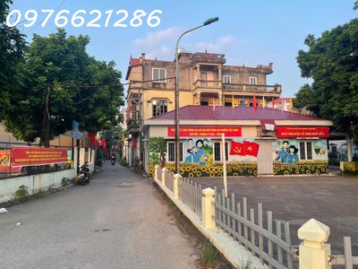 Siêu hiếm   bán đất giang biên, ngõ ô tô, gần chợ quán tình quang, 30m  giá 3,7 tỷ 2