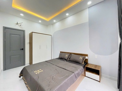 Chủ gộp giảm 350tr giá mới 6,65tỷ,trệt 2 lầu 5pn p.1 phú nhuận 0