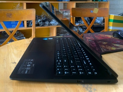 Laptop Acer Aspire A315-56 Core i5-1035G1 Ram 8GB SSD 240GB VGA ON Màn 15.6 Inch Máy Đẹp 3