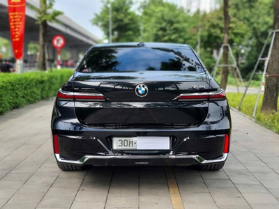 Bán BMW 735i M-Sport sản xuất 2023. Xe Hà Nội cực mới. 2