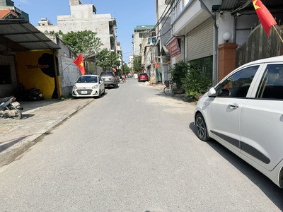 Chính chủ bán 100m2 đất mặt đường Cửu Việt 1, Gia Lâm. Vùng lõi của Xã Gia Lâm 2