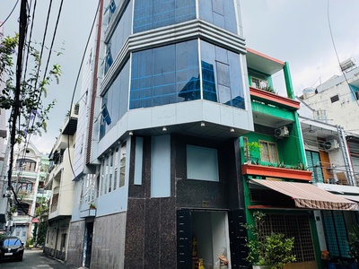 Siêu phẩm 6 tầng Góc 2MT hẻm 8m Lạc Long Quân đang cho thuê 40tr/tháng 1