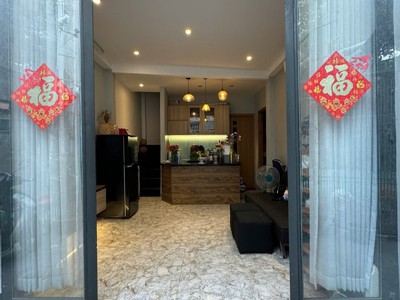 Bán nhà phòng ngủ 2 wc 2 trệt lầu bông sao nhà còn mới đẹp donj vào ở nhỉnh 4 tỷ 2