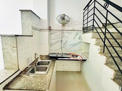 Nhà đẹp quận 10   hẻm thông ngô quyền   nở hậu tài lộc   37m    giá 7.1 tỷ. 1