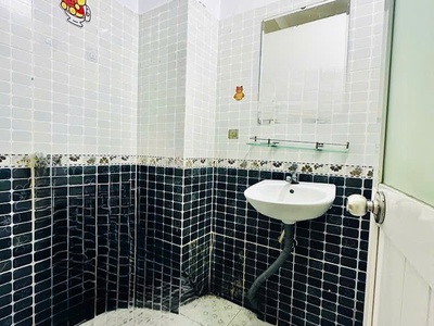 Nhà đẹp quận 10   hẻm thông ngô quyền   nở hậu tài lộc   37m    giá 7.1 tỷ. 3