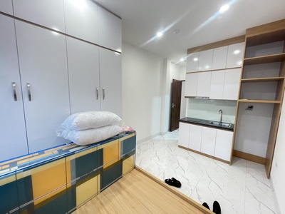 Nhà 7 tầng thang máy nhập-10 căn studio cao cấp - dòng tiền  700triệu/năm   7 tầng 52/80m2 2