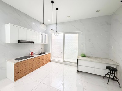 Bán gấp - hẻm xe hơi  - giáp q1 - 42m2 - 3 tầng - 3pn - pháp lý chuẩn - nhỉnh 6 tỷ 2