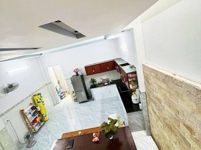 Khu vip tô ký nhà 2 tầng btct vào ở ngay. 83m   hẻm xe tải, sát trường chính trị   gần chợ hóc môn. 3