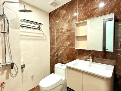 Rẻ nhất phố phú diễn   bán nhà đẹp long lanh   lô góc   ô tô đỗ cửa   kinh doanh   thang máy 1