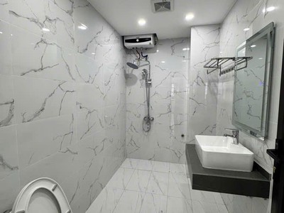 Duy nhất bán nhà ngũ nhạc hoàng mai - 39m2 - 5 tầng - full nội thất - 15m ô tô tránh nhú 7 tỷ 4