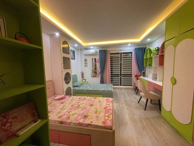 Bán nhà 268 ngọc hồi sđcc 5 tầng x 30m2, 3 ngủ, 4 wc, full đồ ở ngay 1