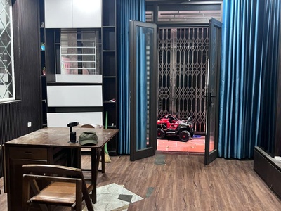 Bán nhà 268 ngọc hồi sđcc 5 tầng x 30m2, 3 ngủ, 4 wc, full đồ ở ngay 4