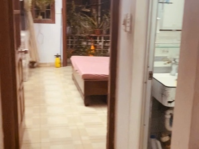 Cho thuê nhà ngõ 3 lĩnh nam, 44m  x 4 tầng, 4pn, 3 wc, 12 triệu 2