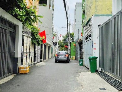 Bán nhà đẹp hai mặt tiền ở đường dương quảng hàm. phường 5,gò vấp giá chỉ 11 tỷ 900 triệu 0