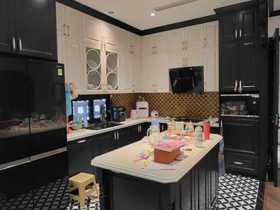 Nhà đẹp hồng tiến, 65m x 5 tầng, mặt tiền 7.4m, gara ôtô, phong cách indochina 2