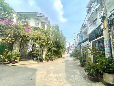 Bán nhà quận 2- 3 tầng- 6pn,ngang khủng 7m-hẻm 4m-không quy hoạch- chỉ 6,4 tỷ thương lượng 0