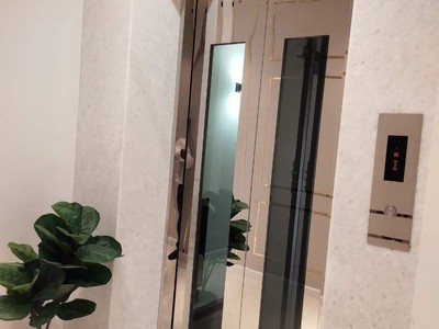 Tôi cho thuê nhà lô góc, mới ,vỉa hè, 119m2- 5t, nguyễn thị định 44 tr 0