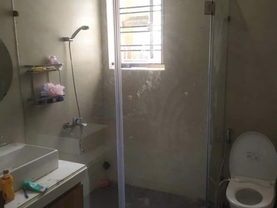 Cho thuê nhà hàng, vp, kd, lê thanh nghị, 102m2x 4t vỉa hè 30 tr 2