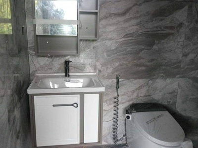 Tôi cho thuê nhà mới, hai đường đi, võ thị sáu, 110m2x 5t vỉa hè 30 tr 2