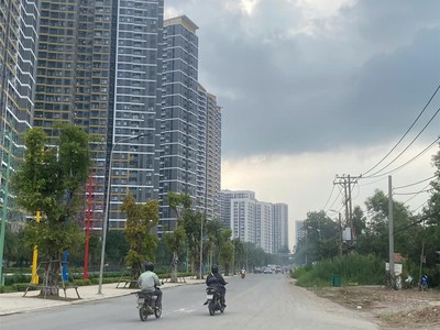 Bán đất mặt tiền phước thiện p.long  bình quận 9   gần vinhomes grand park   ngang hiếm 5.5m   giá 2