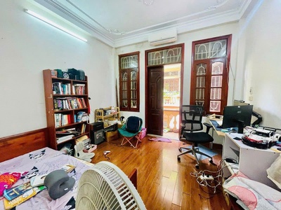 Siêu phẩm cầu giấy gần phố - vị trí đẹp 30m ra phố- nguyễn khang 44m, 5 t, mt 4 m, nhỉnh 11 tỷ 2