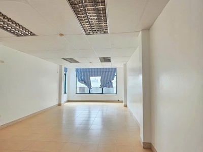 Cực phẩm  ba đình - tòa nhà 10 tầng - 2 mặt thoáng - sổ vuông nở hậu. 2