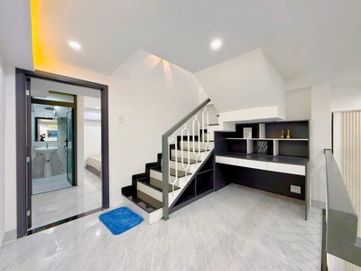 Bán nhà đẹp ngọc thuỵ long biên, ngõ rộng, oto,phân lô,39m nhỉnh 7 tỷ tl 2