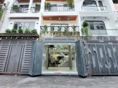 bán nhà 5 tầng btct   siêu phẩm full nội thất   oto vào nhà   vuông a4,thạnh xuân 25, q12 0