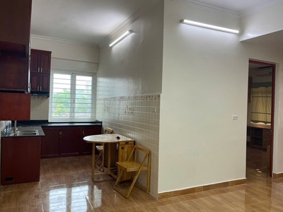 Chính chủ cần cho thuê gấp căn hộ chung cư 27 lạc trung giá rẻ 0