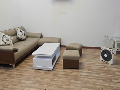 Chính chủ cho thuê căn hộ chung cư B10 Nam Trung Yên 72m2 2