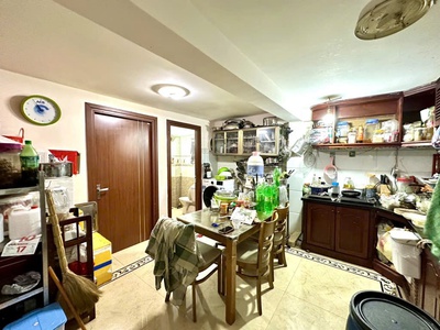 Bán gấp nhà hẻm phạm văn bạch, tân bình,dt4,2 x 15m, 2 tầng, 2pn,2wc. 2