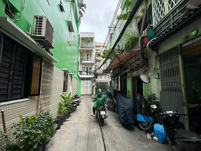 Bán nhà hxh Nguyễn Ngọc Lộc Q.10 - 24m2 - 3pn 4wc - giá 6,5 tỷ 1