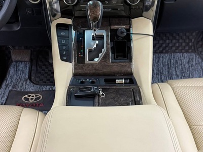 Bán Toyota Alphard sản xuất 2022, lăn bánh 2 vạn km, full lịch sử hãng 9