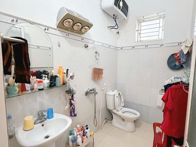 CẦN BÁN GẤP   NHÀ 3 Tầng ĐỘC LẬP Ngõ Rộng 7M   Đường NGÔ GIA TỰ  3