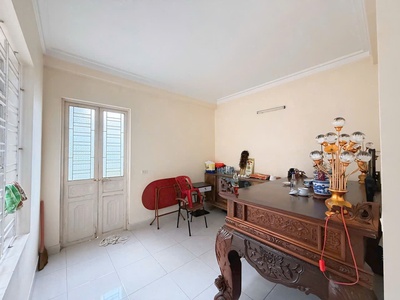 CẦN BÁN GẤP   NHÀ 3 Tầng ĐỘC LẬP Ngõ Rộng 7M   Đường NGÔ GIA TỰ  7