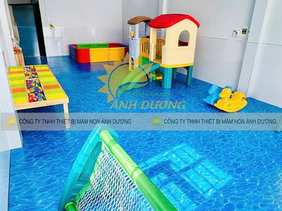 Bàn lego trẻ em, bàn xếp lego cho bé bằng gỗ 3