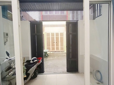Nhà sang trọng 1 trệt 3 lầu sân thượng nguyễn thị kiểu gần siêu thị metro q12 1