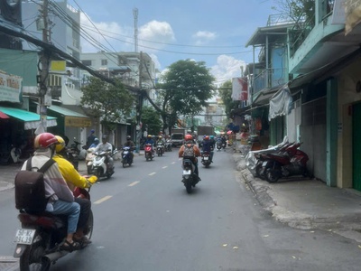 Chính chủ hạ giá bán gấp căn MT Lạc Long Quân, P. 10, Quận 11,chỉ 16.8ty 4