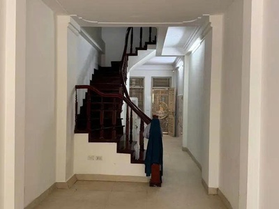 Hiếm nhà đẹp 6 tầng mặt phố Lê Hồng Phong, 46m2, 2 mặt tiền 3m, vị trí đẹp, KD sầm uất, giá 18 tỷ 0