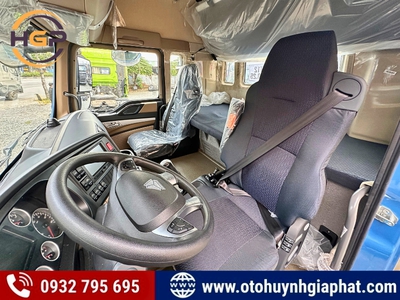 Bán xe đầu kéo Howo TX330 - Cabin khủng nhất dàn xe 1 cầu 3