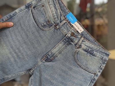 Quần jean Jacobs Cole xanh wash nhạt form slim co giãn nhẹ 3