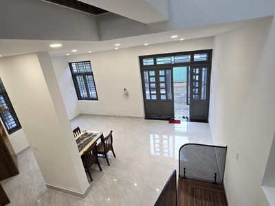 Nhà 2 Tầng Long Trường Thủ Đức   Hẻm 6m Ô Tô Tránh   81m  Full Thổ Cư    Chỉ 4.6 Tỷ TL 1