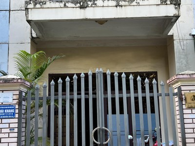 Cho thuê nhà 3 tầng 4pn, 3wc, dtsd 220m2, giá siêu hời 6 triệu, đường nguyễn tấn kỳ, trần phú, 1