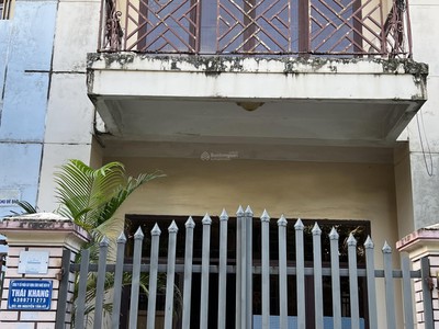 Cho thuê nhà 3 tầng 4pn, 3wc, dtsd 220m2, giá siêu hời 6 triệu, đường nguyễn tấn kỳ, trần phú, 4