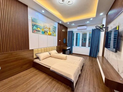 Bán nhà trần khát chân 31/36m2. 5 tầng. mặt tiền 3.5m giá 8.9 tỷ hai bà trưng hà nội 4